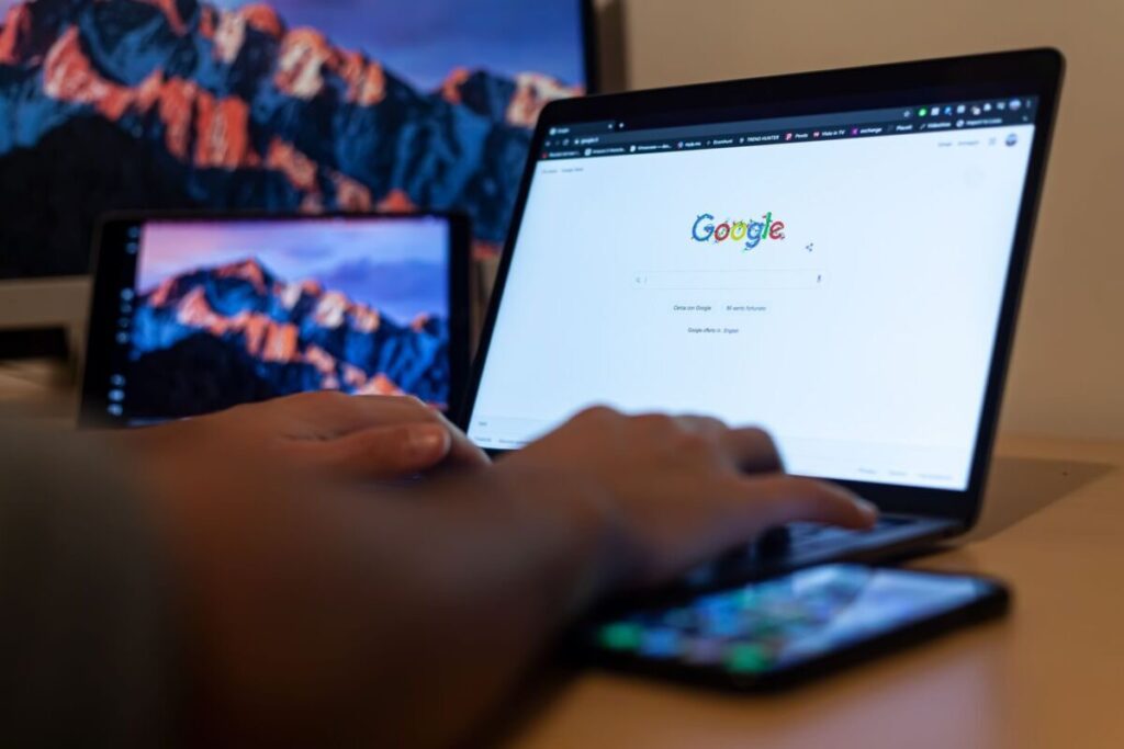 Dal motore di ricerca al contatto commerciale: il percorso del cliente B2B