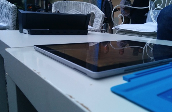 surface_pro_3_dock_side.jpg